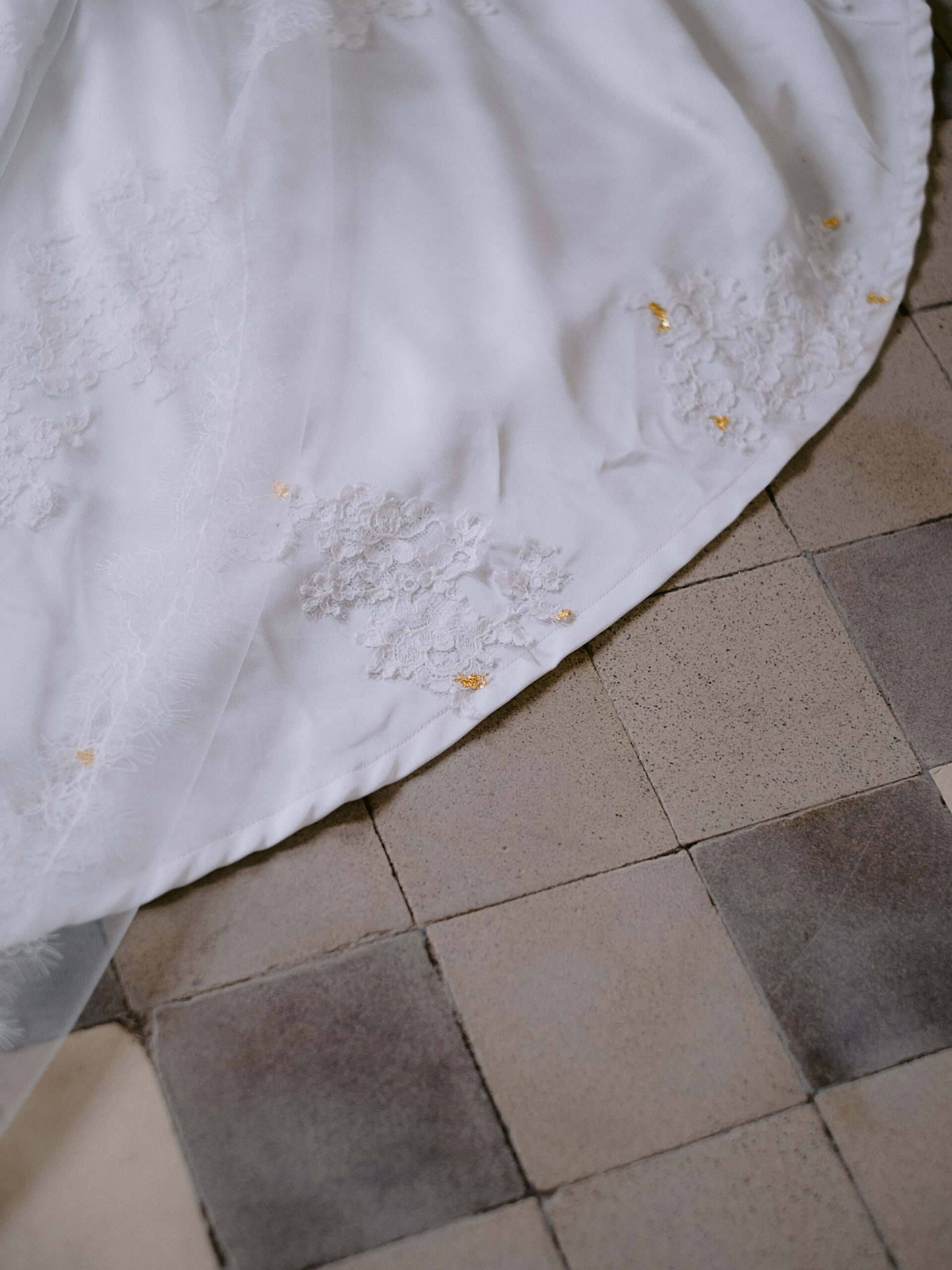 Robe de mariée par Anne Tellier